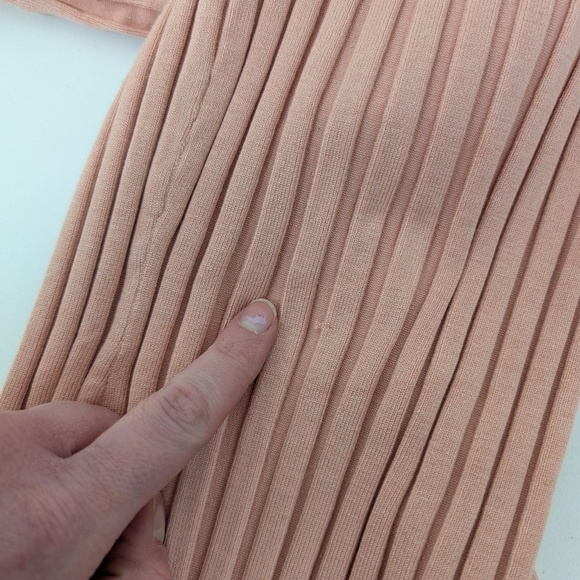 Silk Ribbed Turtleneck Sleeveless Fitted Tight Tank Top Shirt - Picture 11 of 12